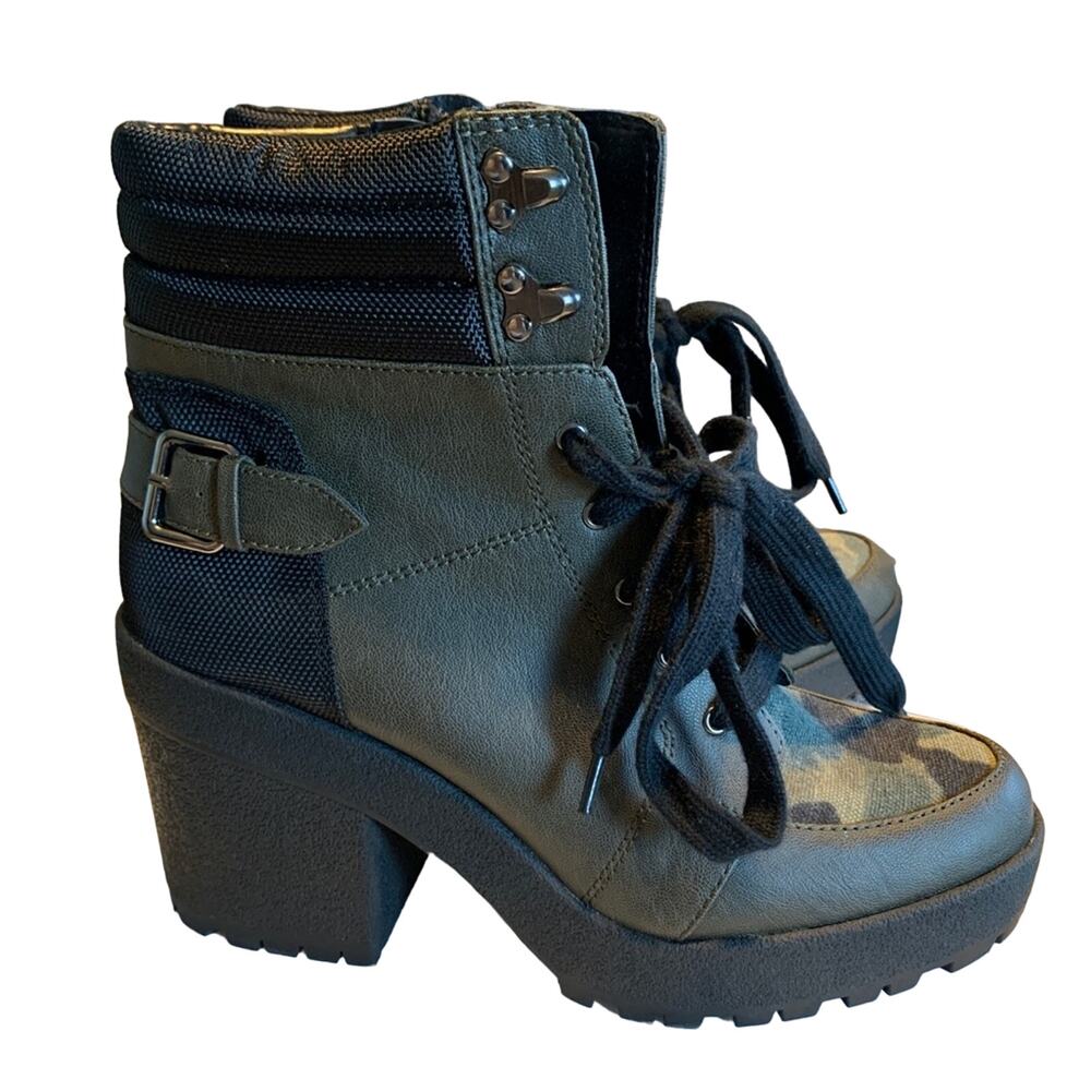 Combat Boots women’s size 9.5, worn once!